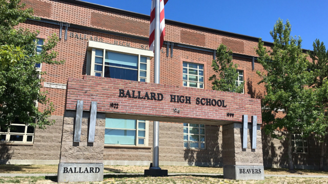 Ballard teacher "abandoned" students on field trip - KIRO Seattle