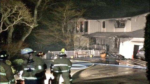 Police: Naked man torches parents' home in Edmonds - KIRO Seattle