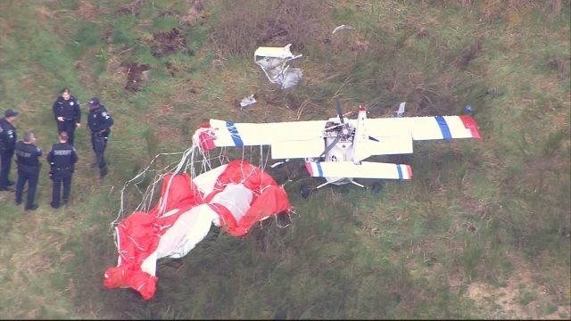 스패나 웨이 필드(Spanaway field) 에서 소형 비행기 추락해