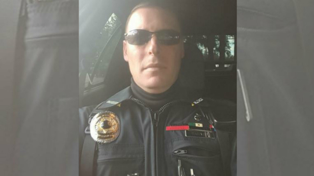Texas Gas Prices >> Fake 'cop' points gun at driver, tries to pull him over ... Texas Gas Prices >> Fake 'cop' points gun at driver, tries to pull him over ...