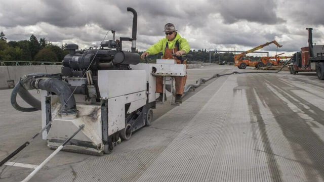 퓨알럽 강 5번 고속도로 다리 재개통 임박